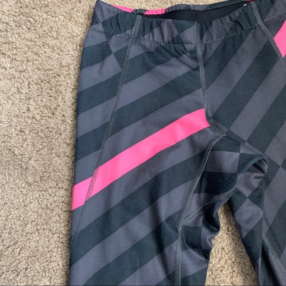 Nike pro leggings! - Picture 2 of 4